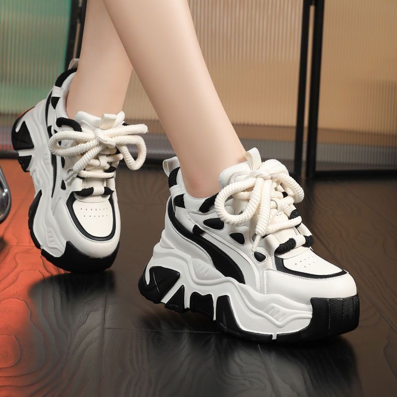 2025 Inverno Must Have Sneaker - Women Shoes Must Have recensione e prezzo